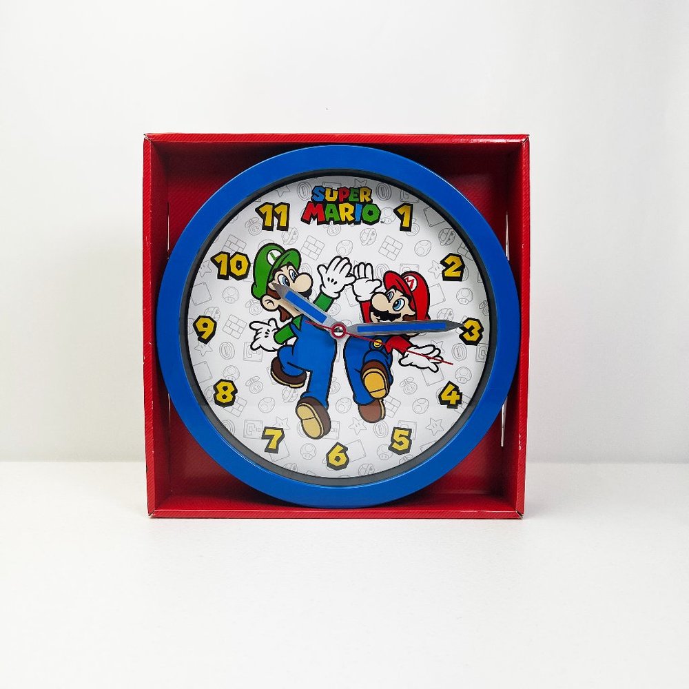 Nintendo Super Mario Bros Luigi 10" Analog Wall Clock: Perfect for Kid's room